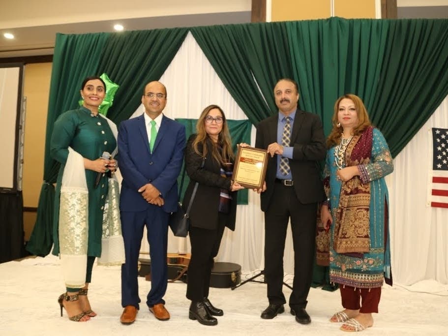 Excellent Community Service Award for health care professional Award. Received by President PPS 2021.Dr. Samina Hijab 